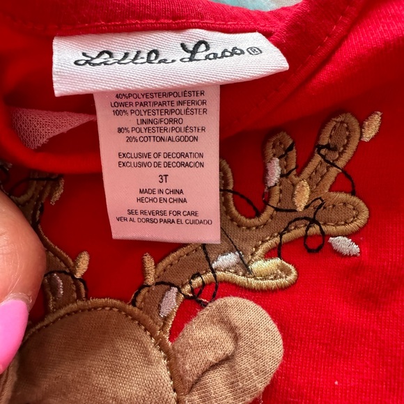 Christmas Outfit - Picture 6 of 12